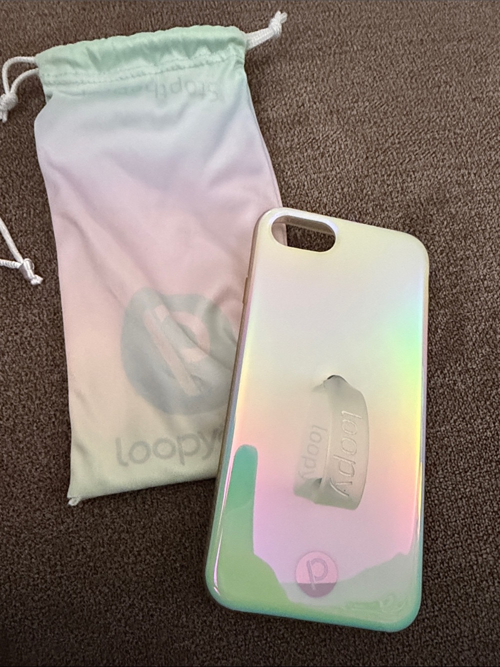 Loopy Case Iridescent Gradient Phone Case in Pastel Green and Pink 6/7/8 SE